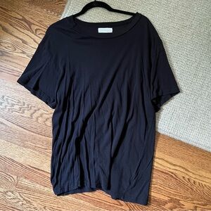LaCausa Basic Black Tee Sz. M
